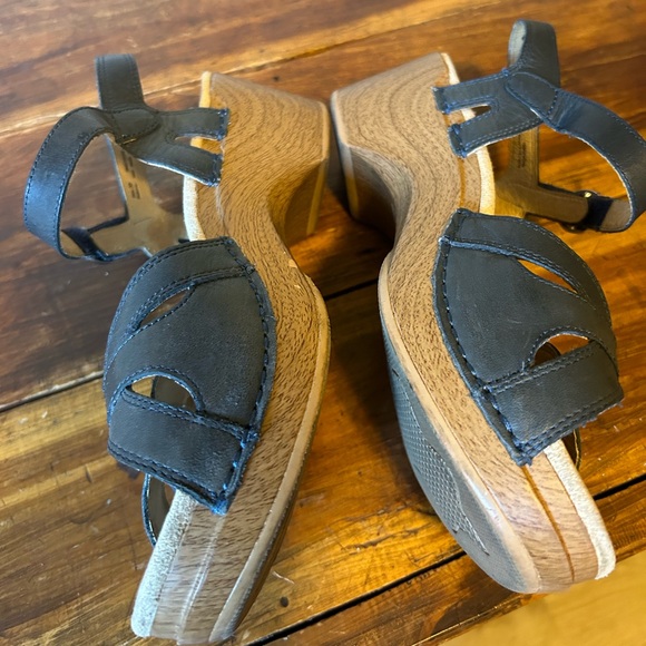 Dansko Clog - Picture 2 of 5